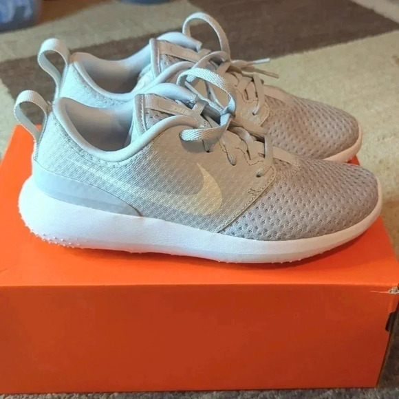 nike roshe 5.5